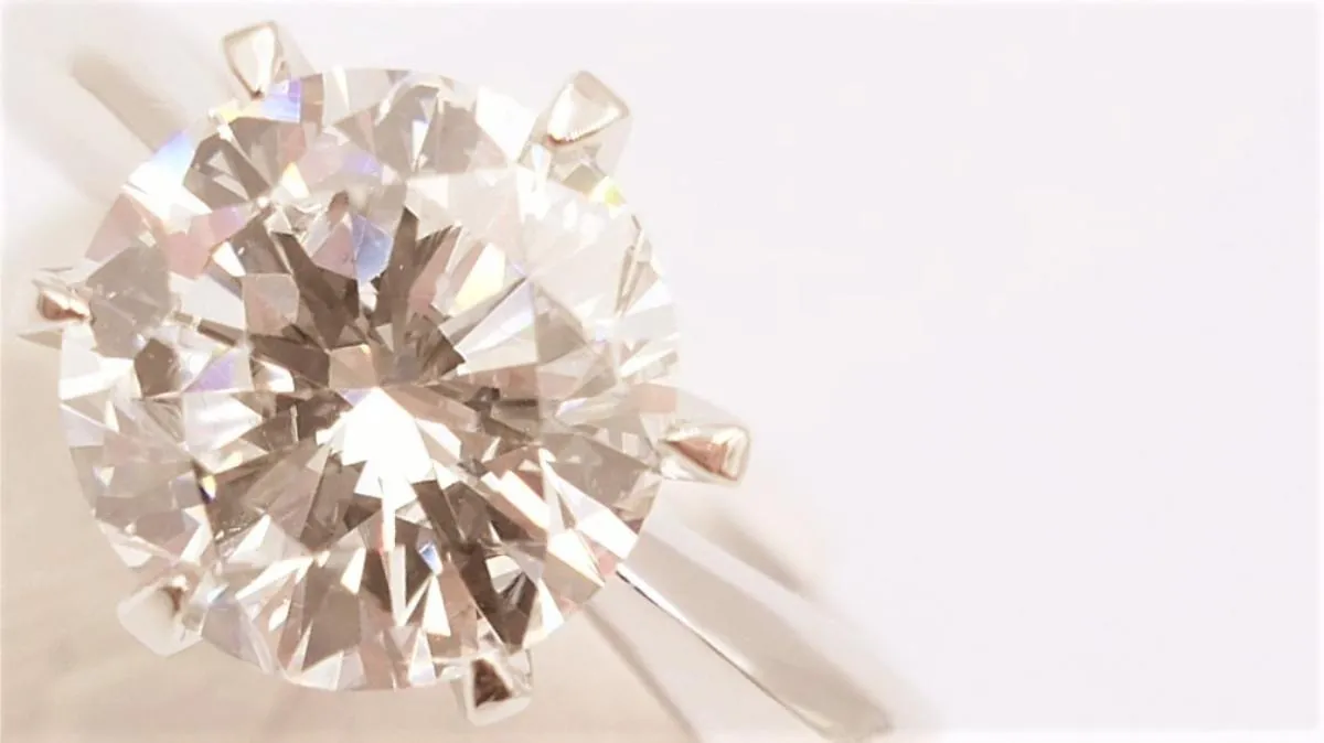 質屋で高く売れるもの完全ガイド！査定のコツを解説