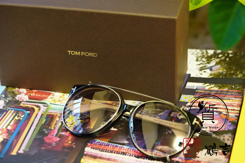 川崎でトムフォードの質入れ・買取りが高い店　鶴吉質店です。TOM FORD  トムフォード TF370 05A